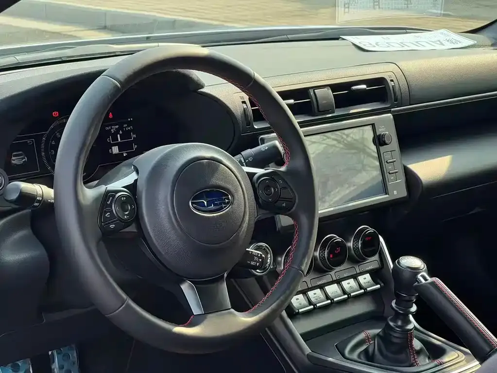 Subaru BRZ 2023 из CN, фото 5