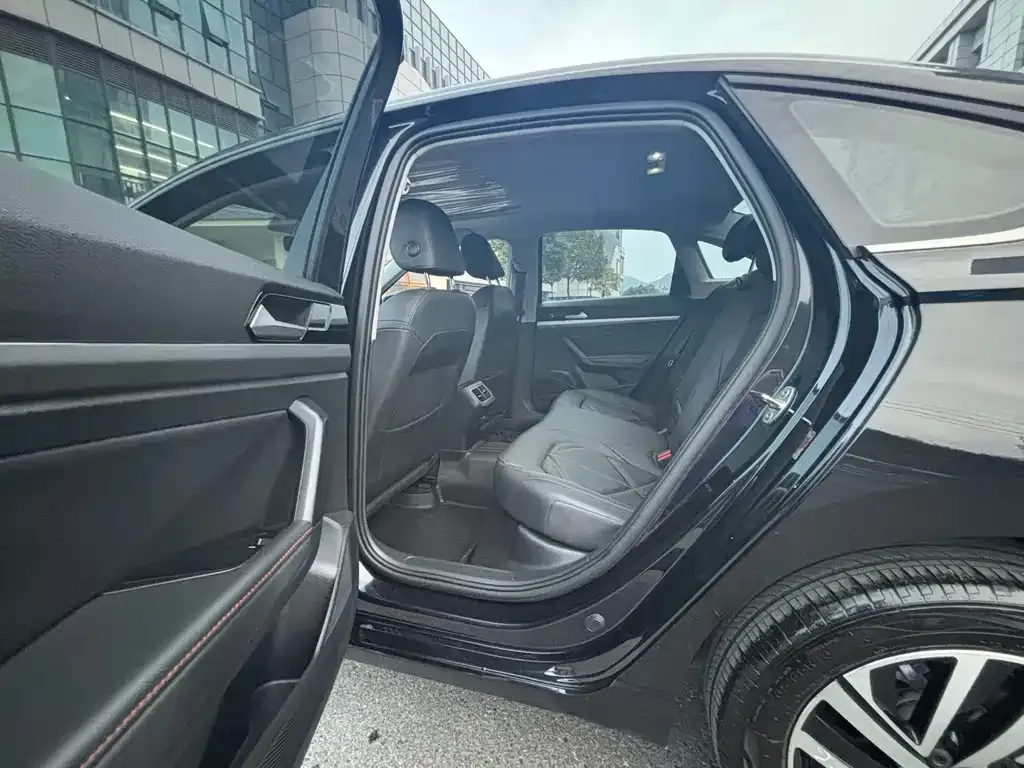 Volkswagen Lavida 2024 из CN, фото 3