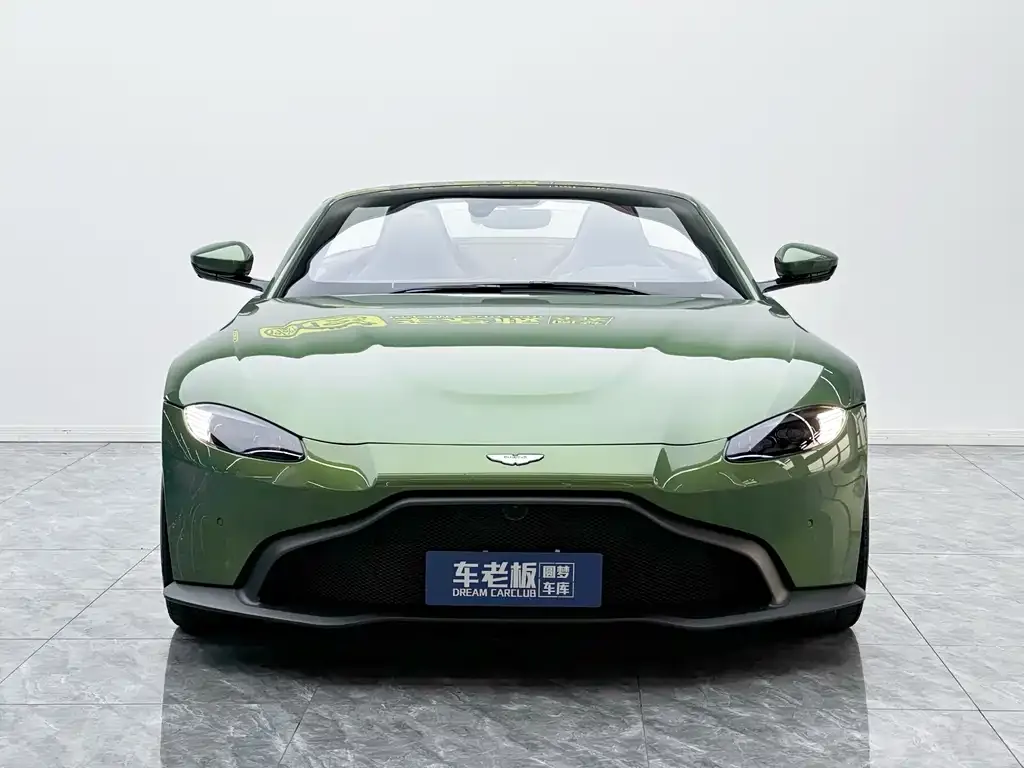 Aston Martin V8 Vantage 2022 из CN, фото 2