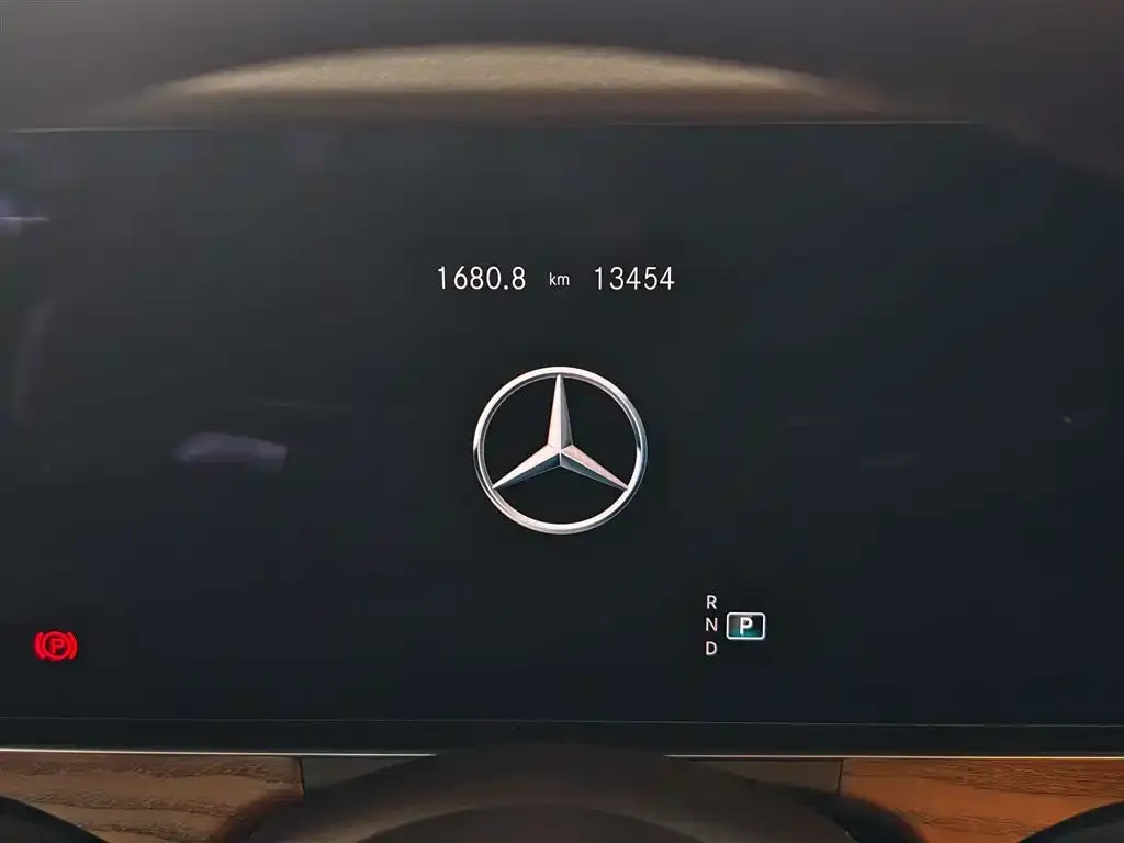 Mercedes-Benz E-Class 2023 из CN, фото 2