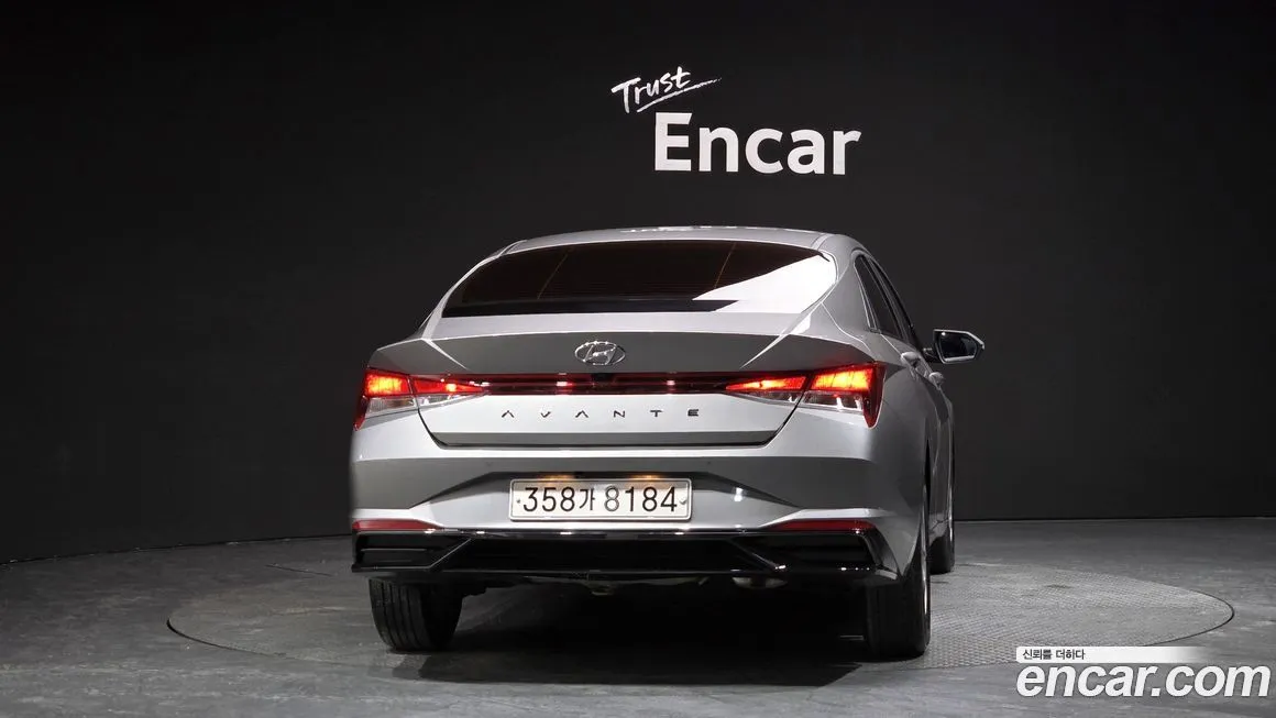 Hyundai AVANTE 2022 из KR, фото 2