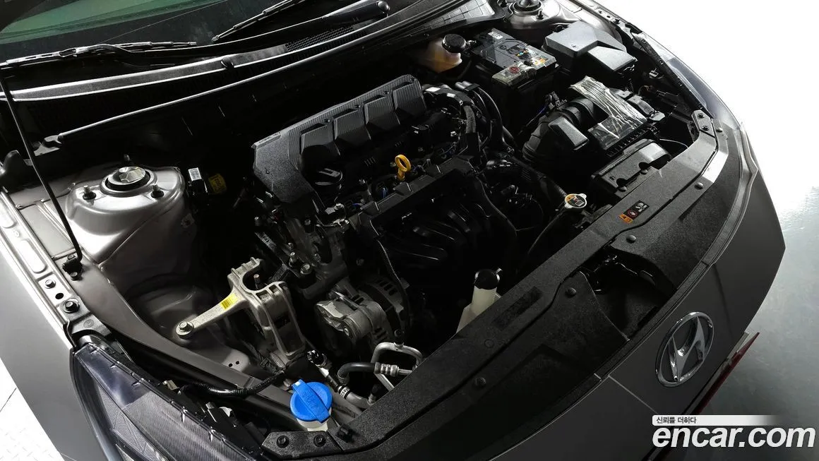Hyundai AVANTE 2022 из KR, фото 9