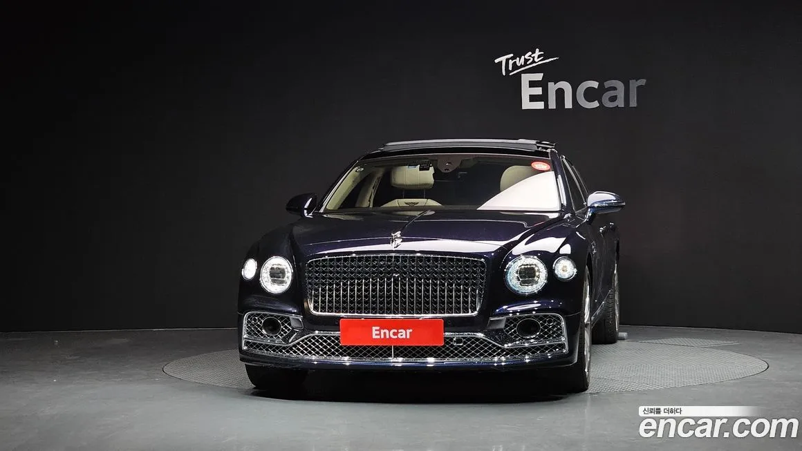 Bentley Flying Spur — фото 5