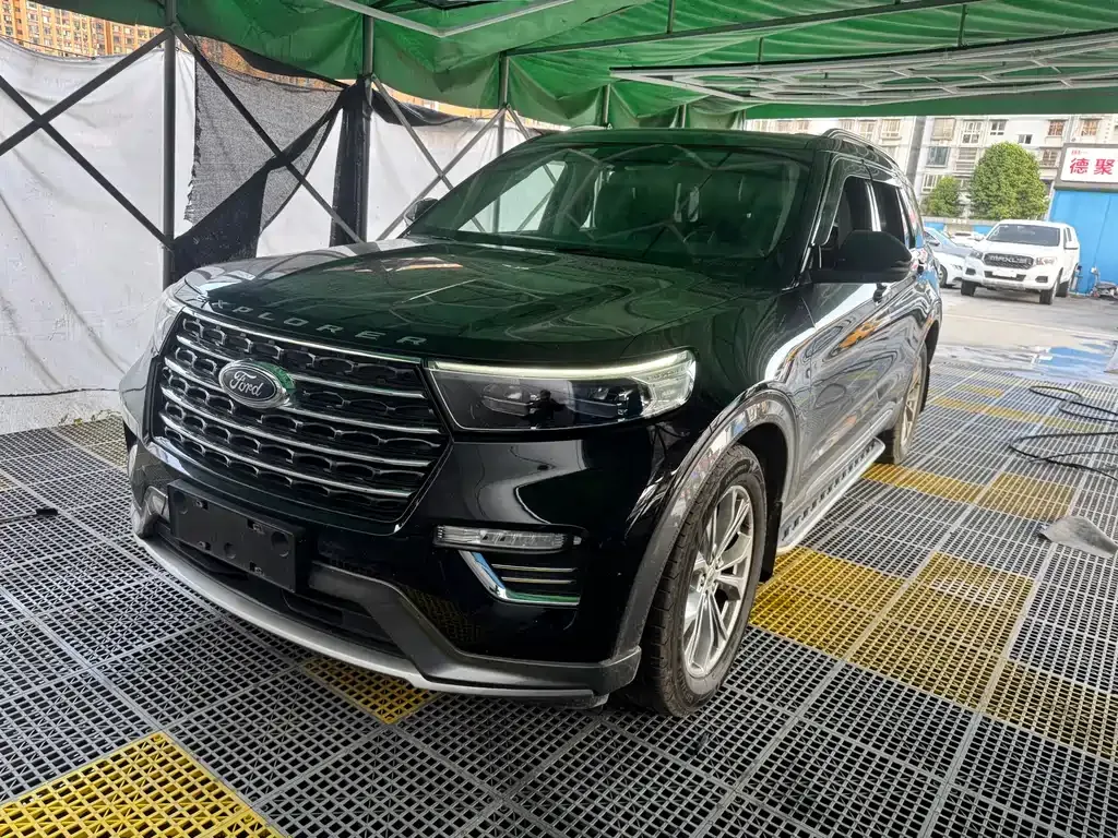 Ford Explorer 2021 из CN, фото 1