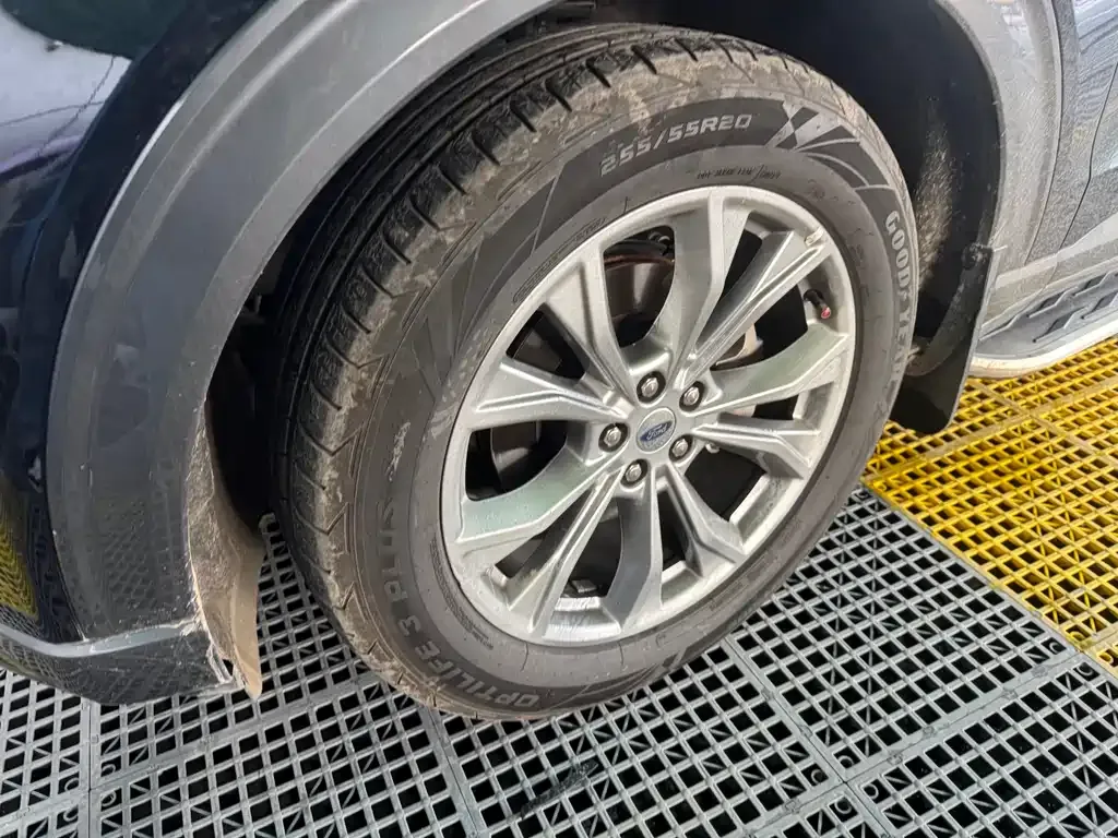 Ford Explorer 2021 из CN, фото 9