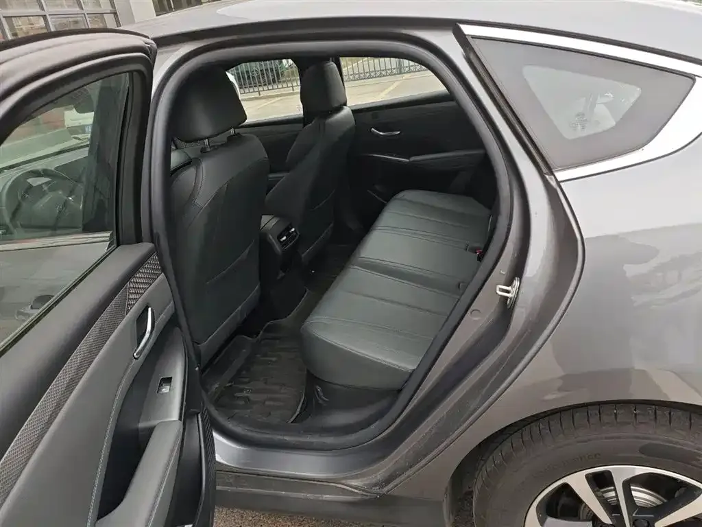 BYD Qin PLUS 2025 из CN, фото 3