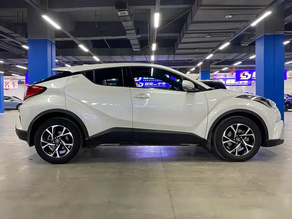 Toyota C-HR 2021 из CN, фото 4