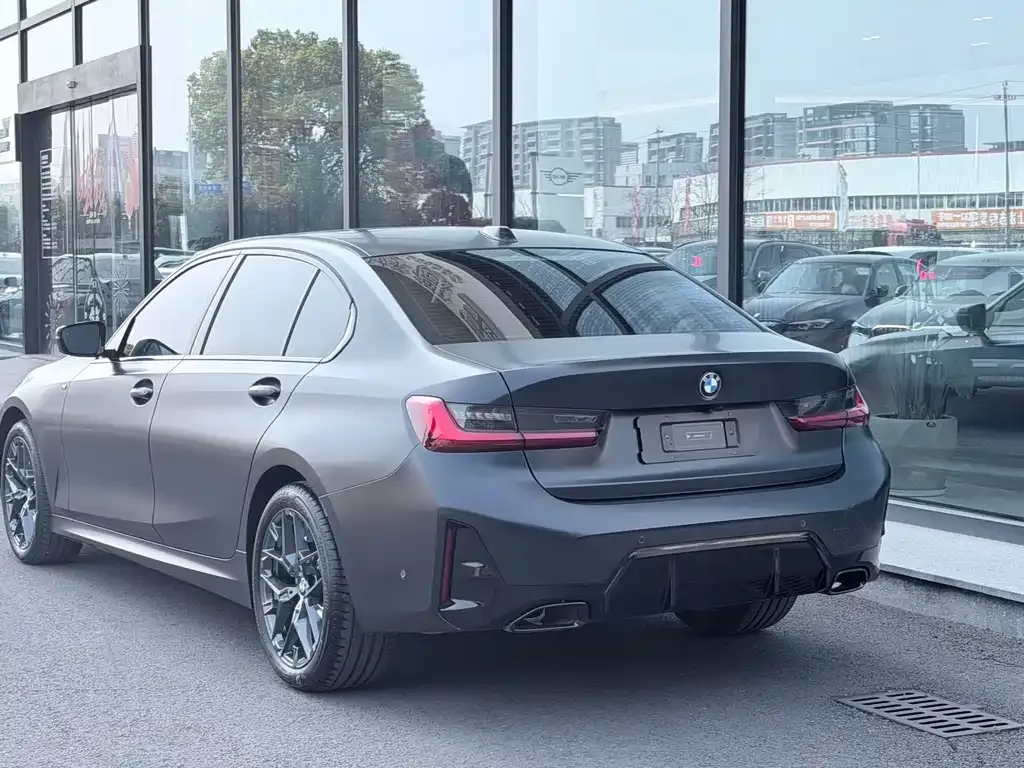 BMW 3 Series 2025 из CN, фото 2