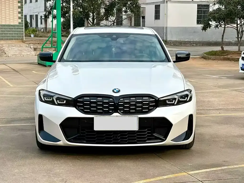 BMW 3 Series 2024 из CN, фото 1