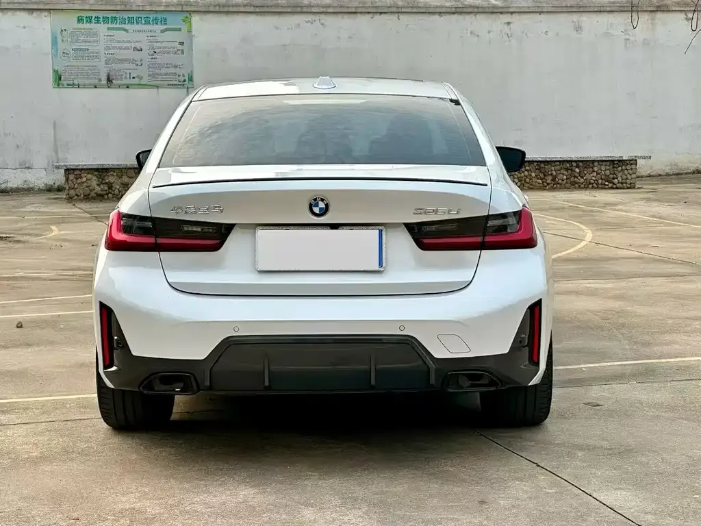 BMW 3 Series 2024 из CN, фото 2