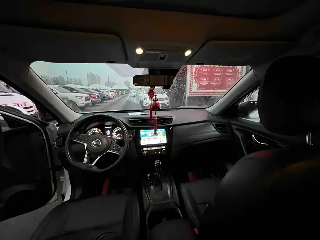 Nissan X-Trail 2023 из CN, фото 2