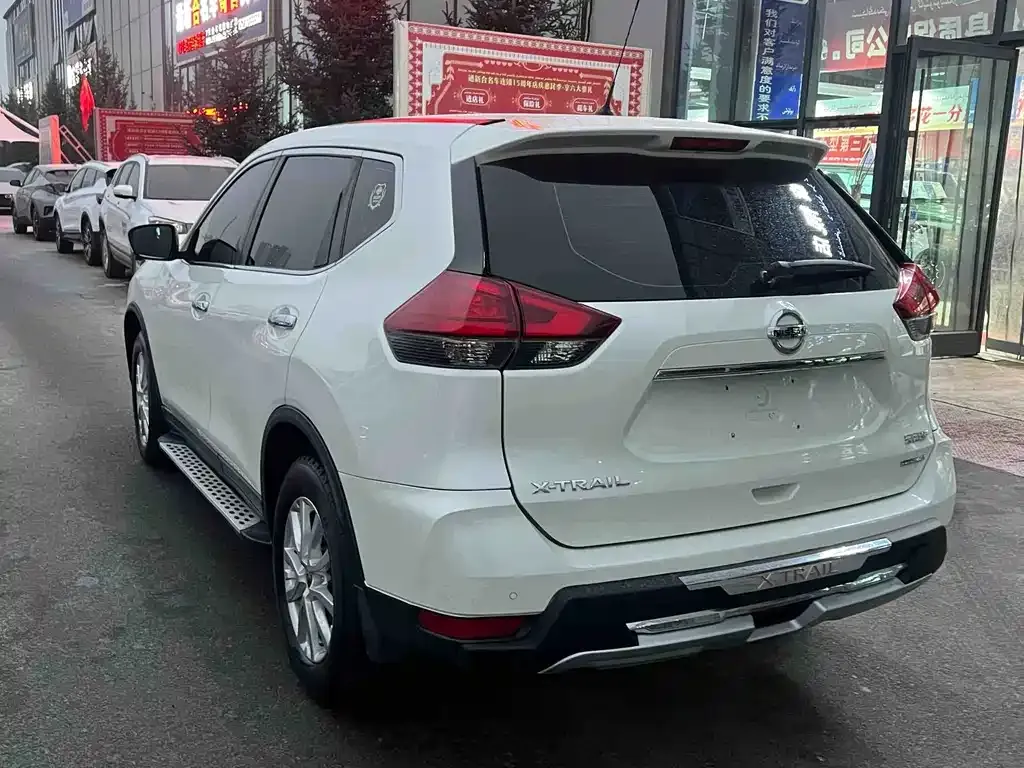 Nissan X-Trail 2023 из CN, фото 3