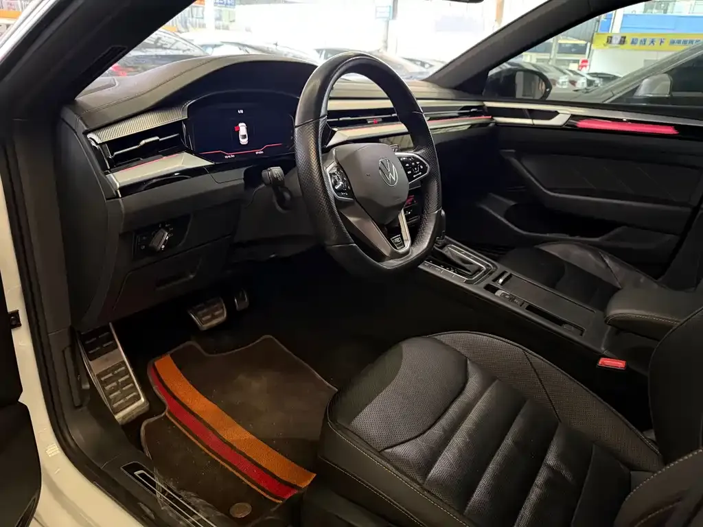 Volkswagen CC 2023 из CN, фото 3