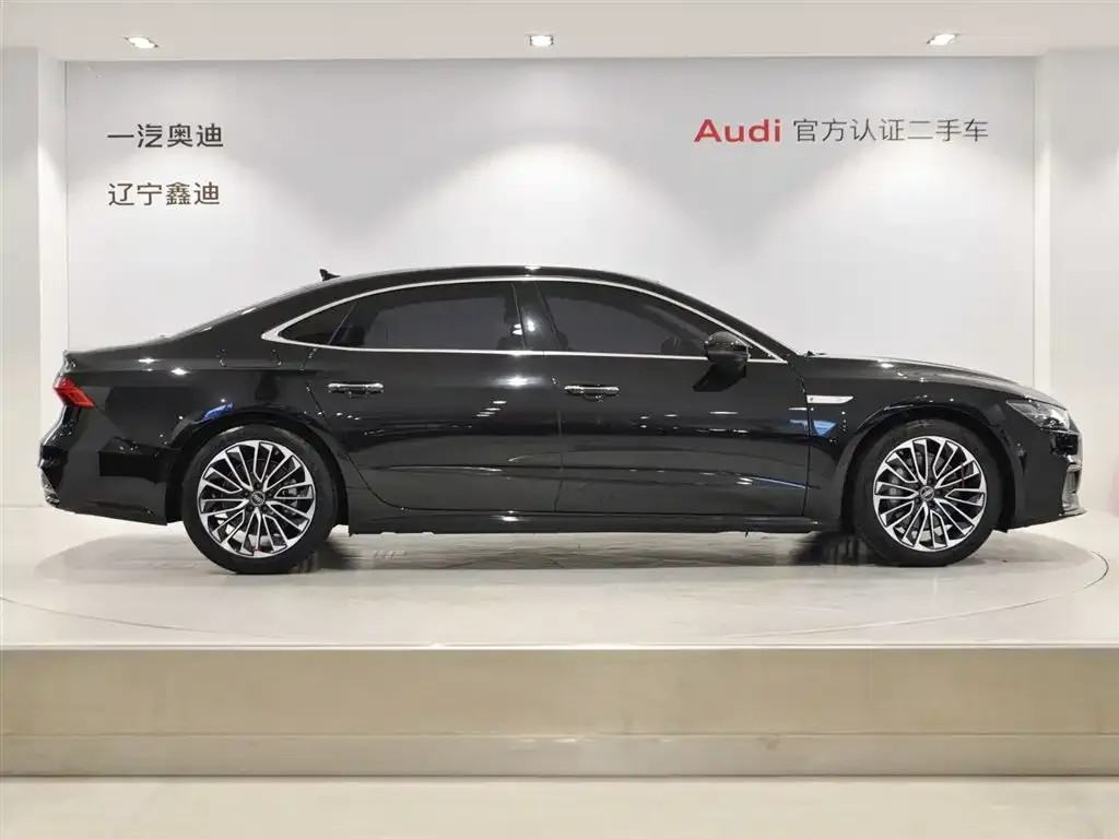Audi A7L — фото 3