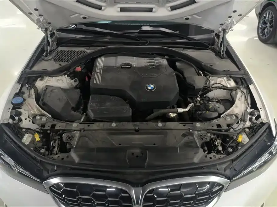 BMW 3 Series 2023 из CN, фото 9