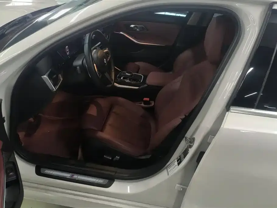 BMW 3 Series 2023 из CN, фото 7