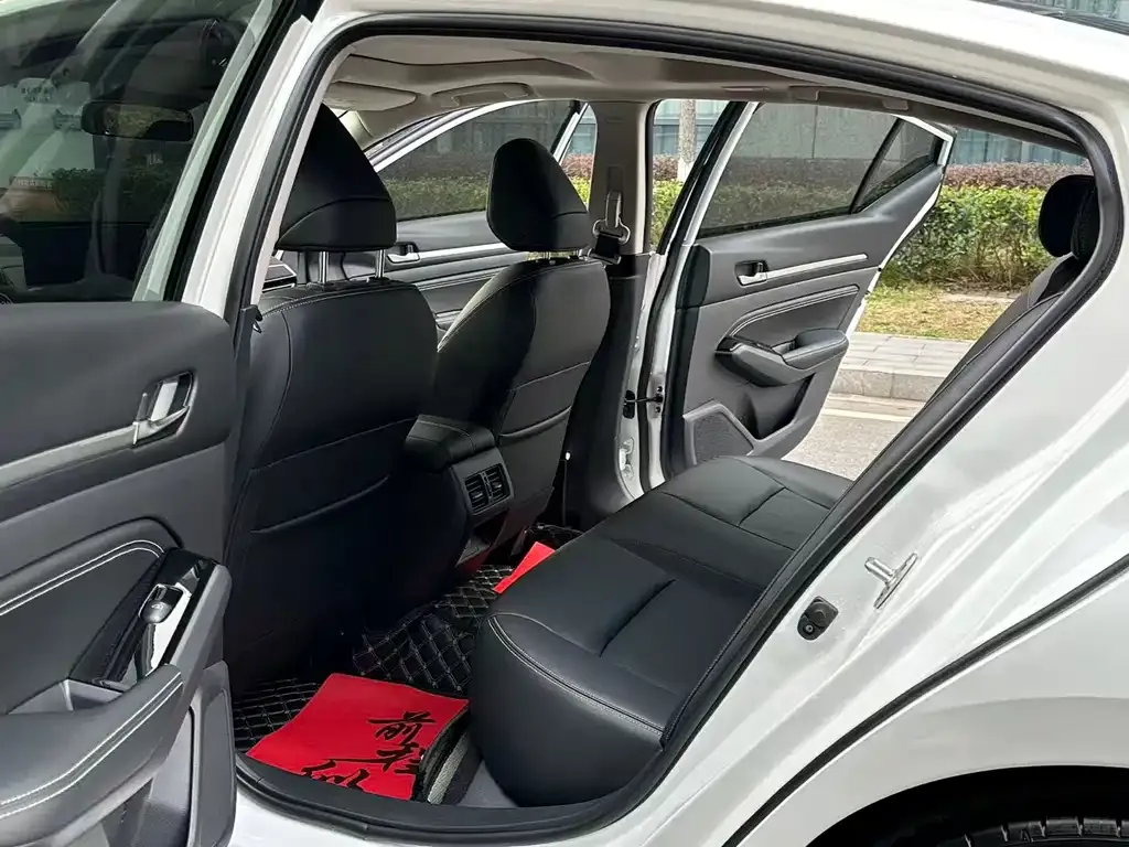 Nissan Teana 2025 из CN, фото 2