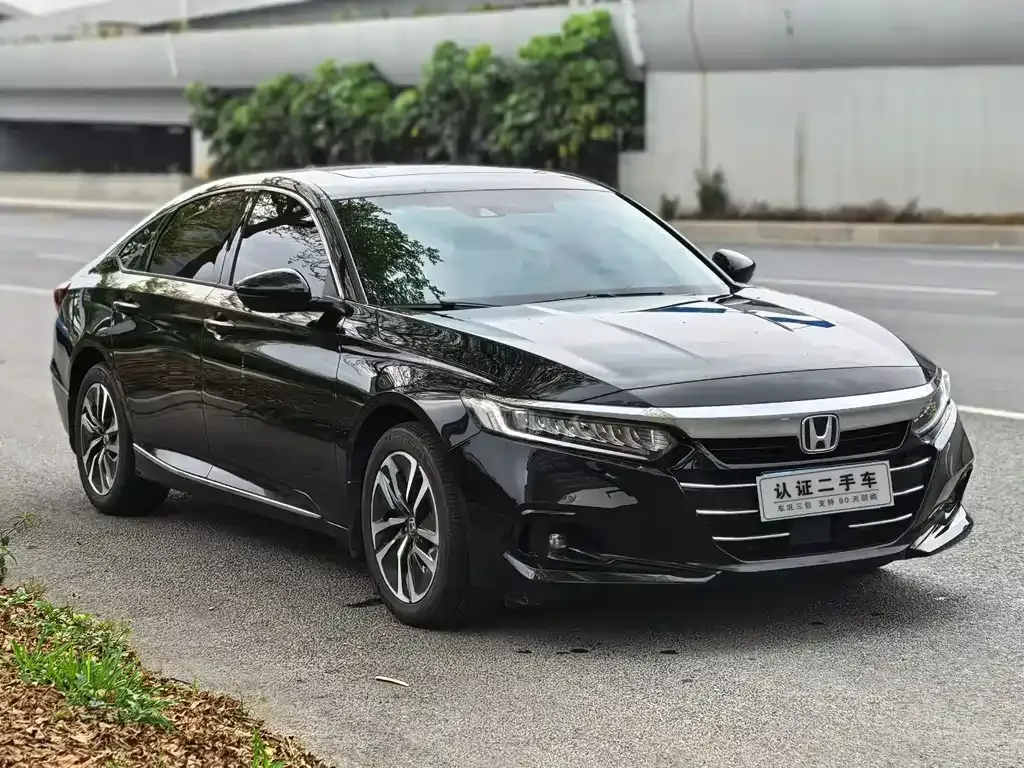 Honda Accord — фото 7