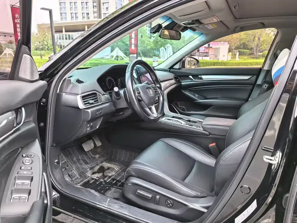 Honda Accord — фото 4