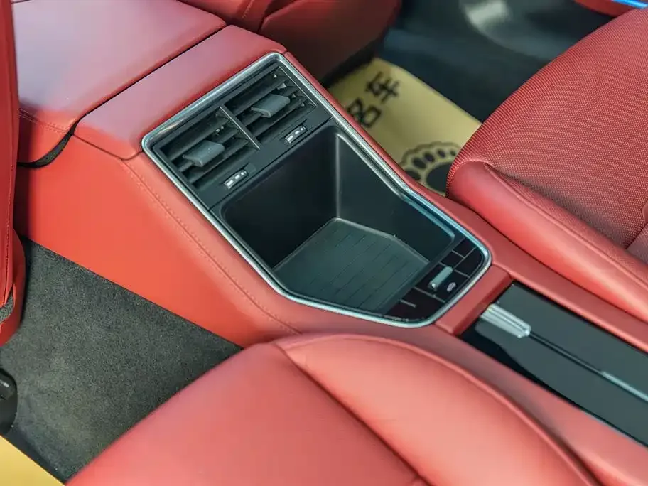 Porsche Panamera 2023 из CN, фото 4