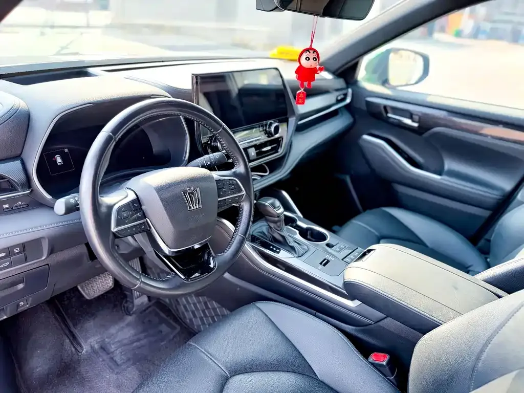 Toyota Crown Kluger 2022 из CN, фото 6