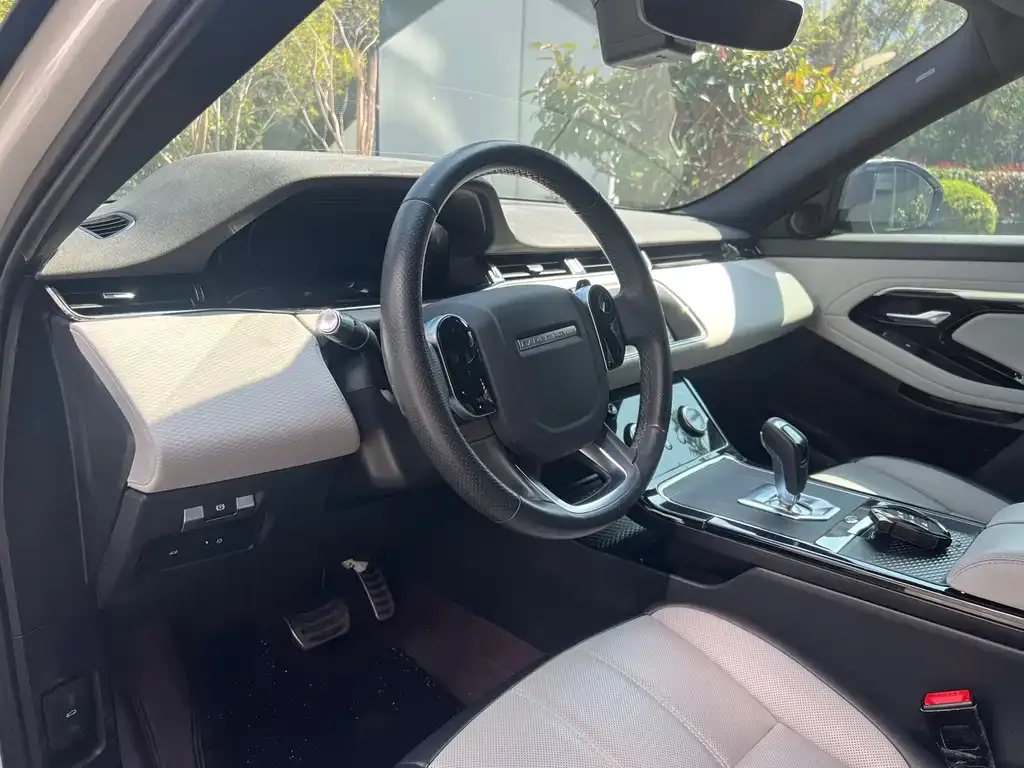 Land Rover Evoque — фото 4