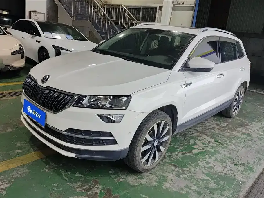 Skoda Karoq — фото 1