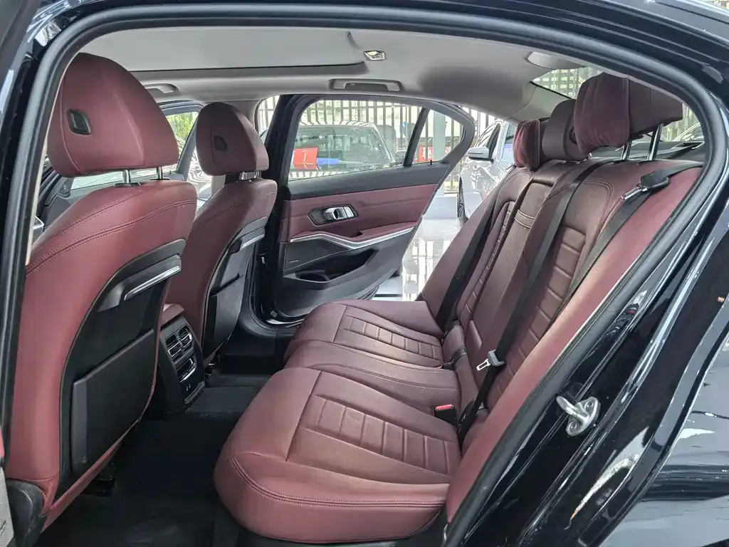 BMW 3 Series — фото 10