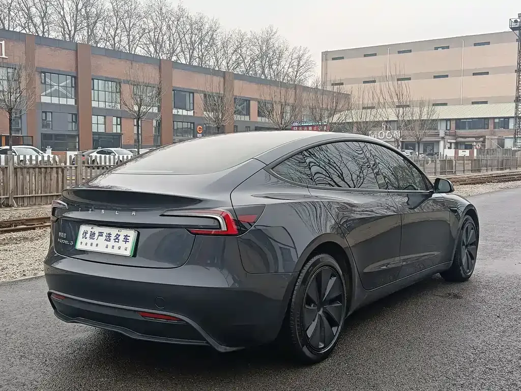 Tesla Model 3 2024 из CN, фото 10