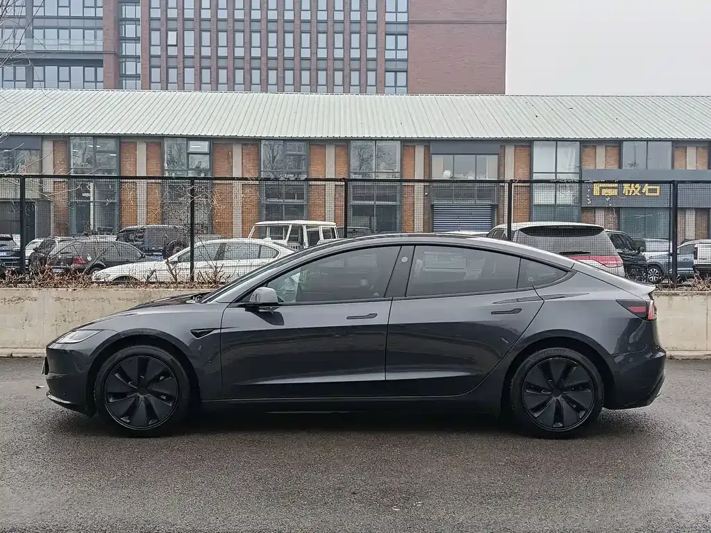 Tesla Model 3 2024 из CN, фото 6