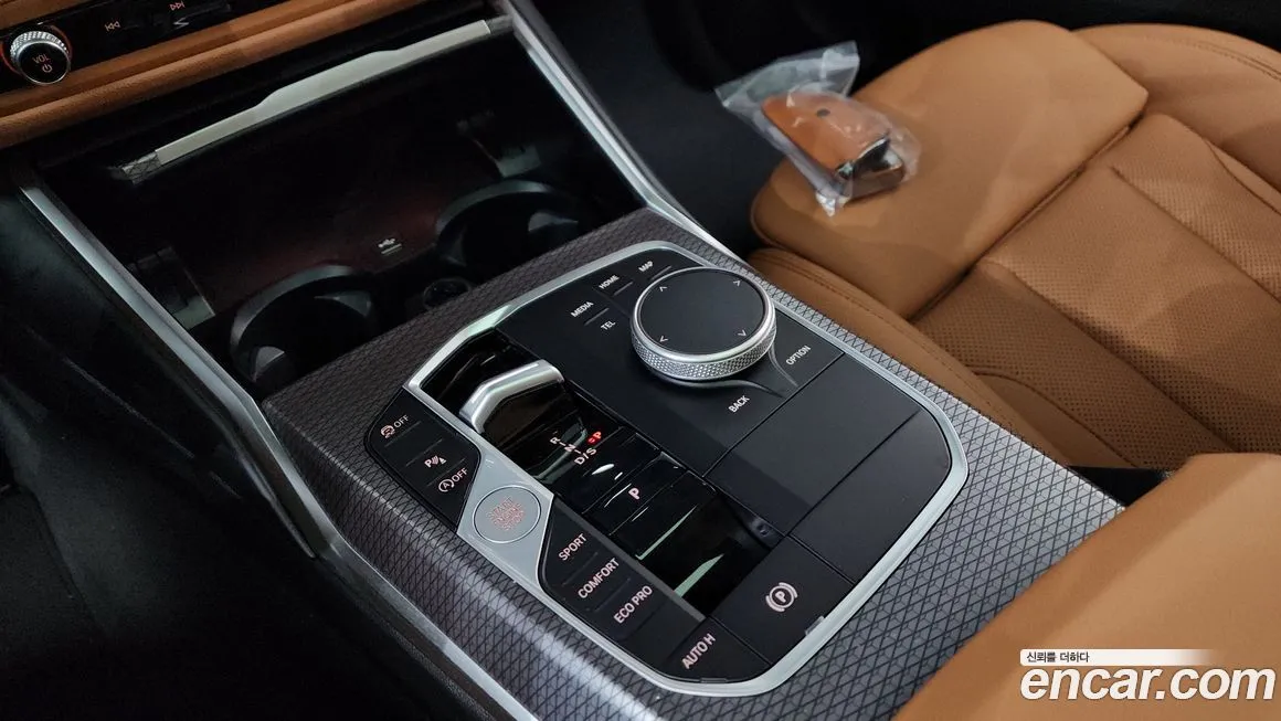 BMW 3-Series 2024 из KR, фото 10