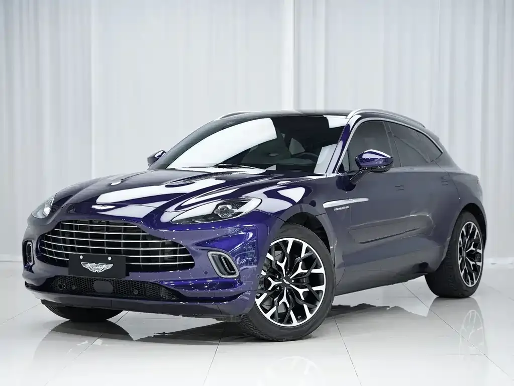 Aston Martin DBX — фото 1