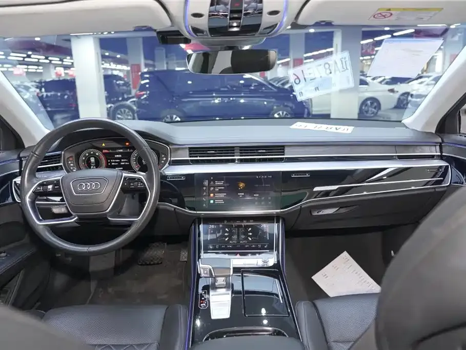 Audi A8 — фото 10