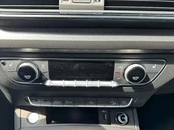Audi Q5L 2023 из CN, фото 2