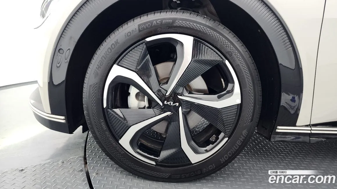 Kia EV6 — фото 7