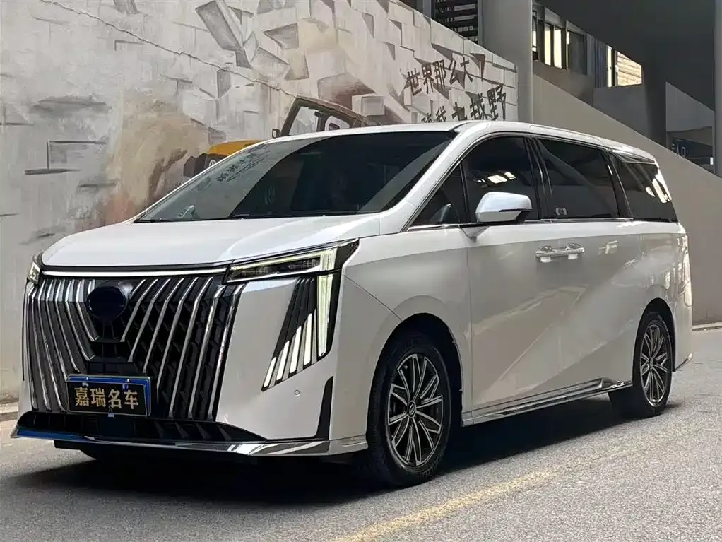 GAC Motor Trumpchi M8 — фото 1