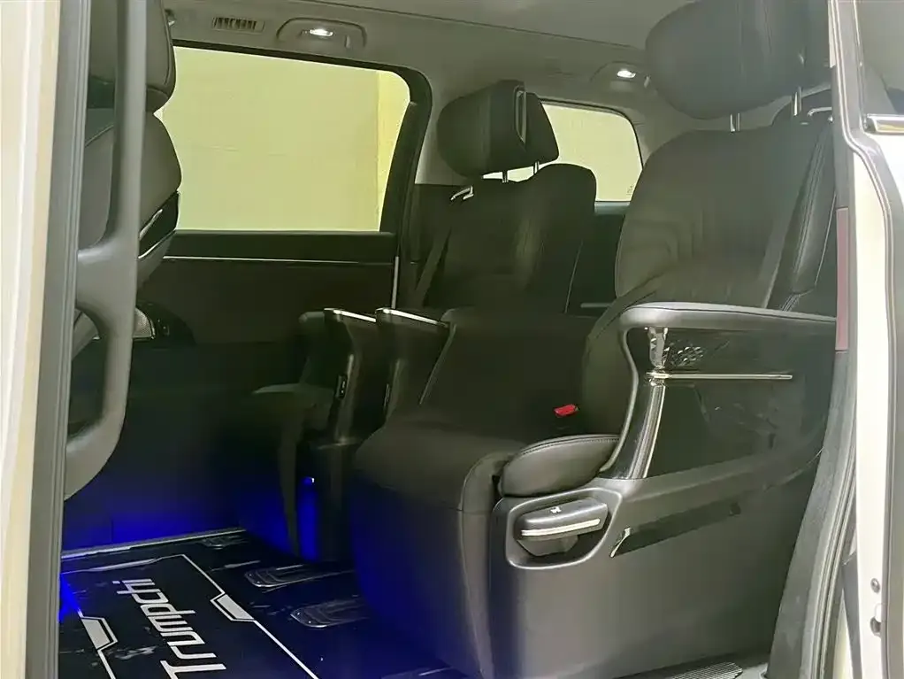 GAC Motor Trumpchi M8 — фото 2