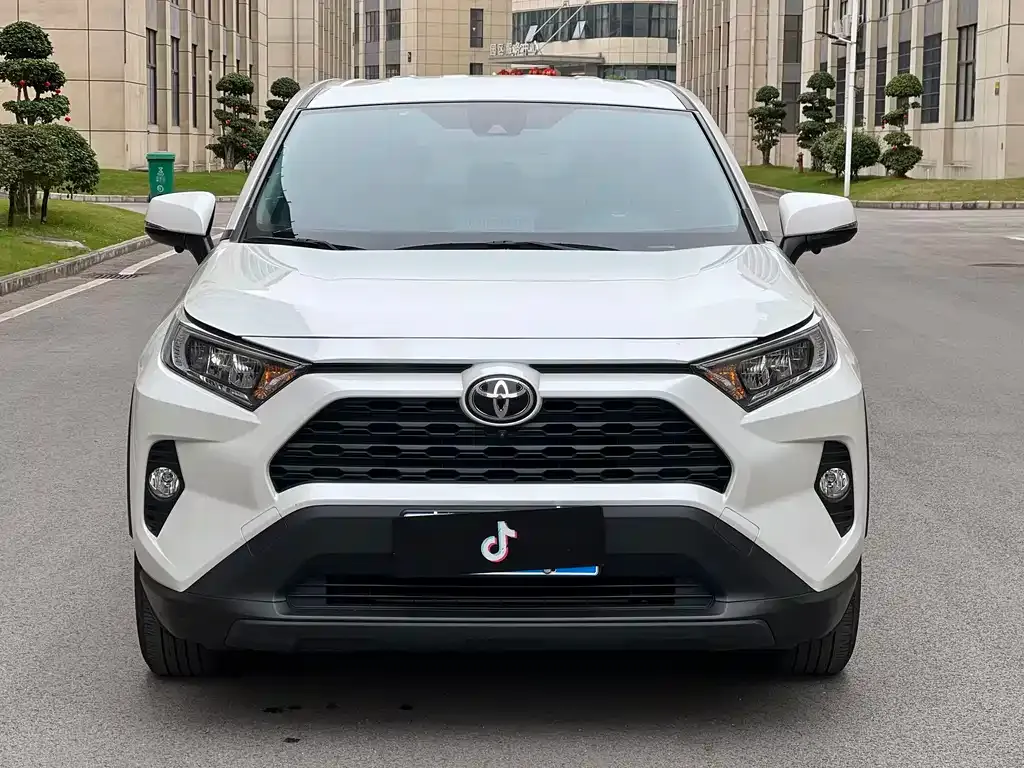 Toyota RAV4 2022 из CN, фото 7
