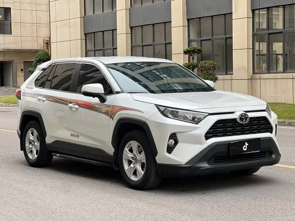 Toyota RAV4 2022 из CN, фото 8