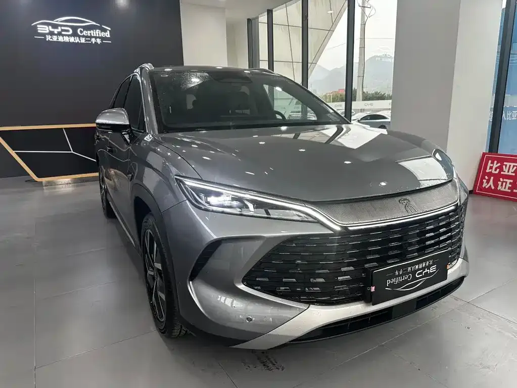BYD L DM-i — фото 8