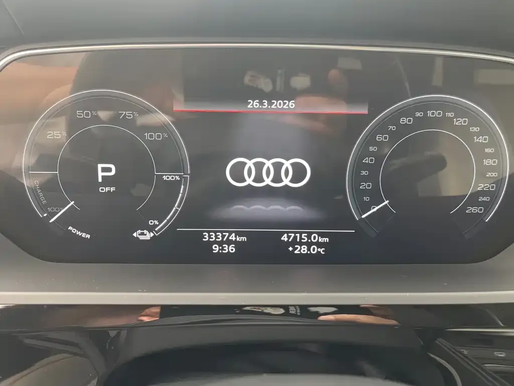 Audi e-tron — фото 2