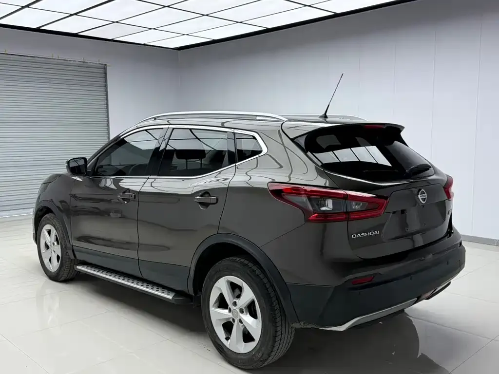 Nissan Qashqai — фото 2