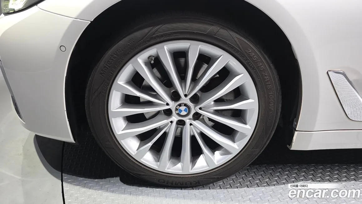 BMW 5-Series 2021 из KR, фото 7