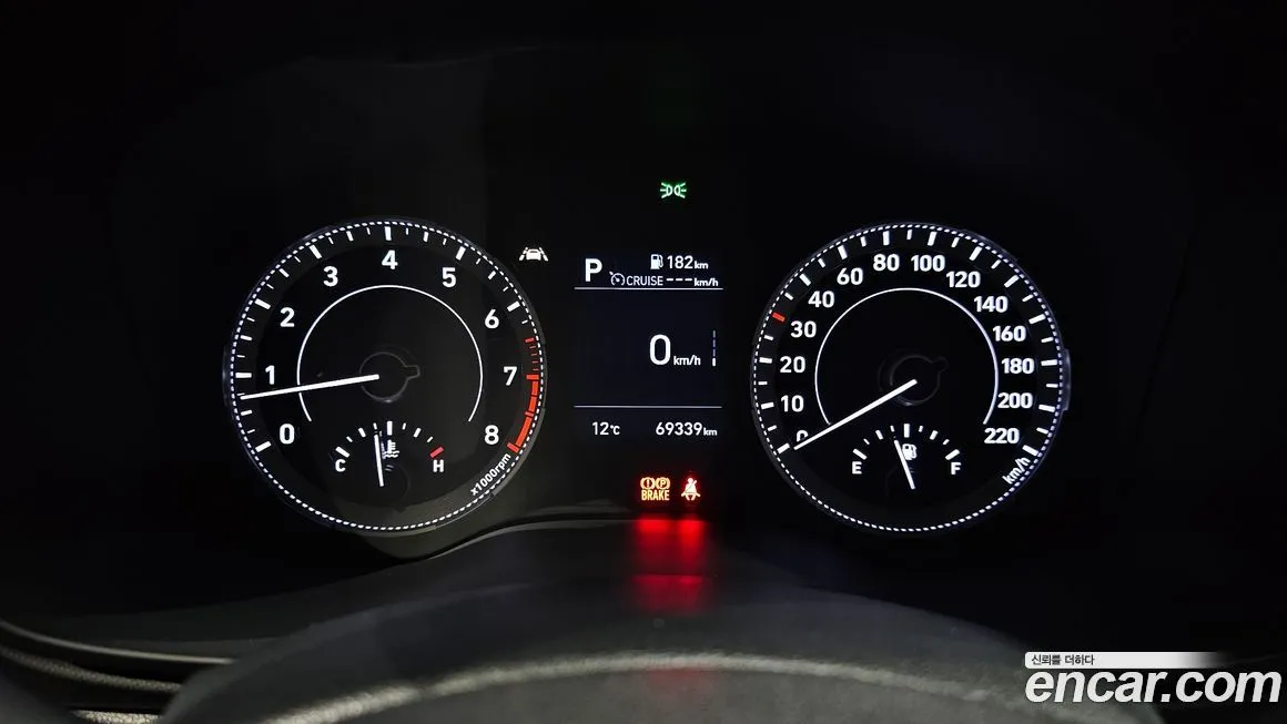 Hyundai Venue — фото 2