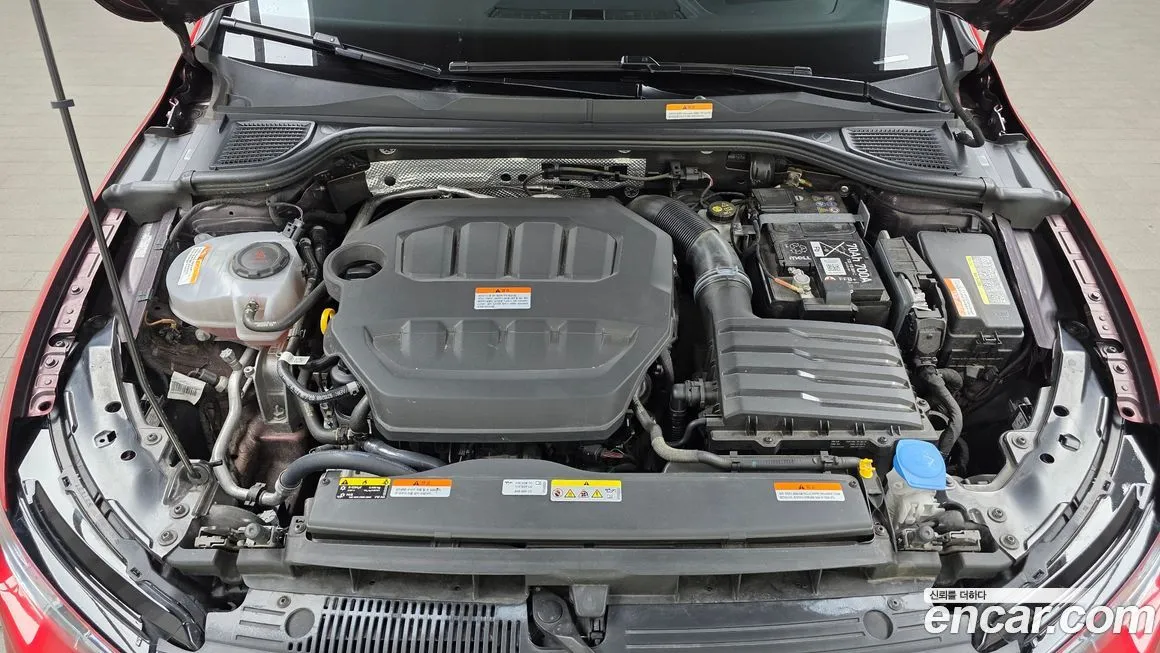 Volkswagen Golf 2024 из KR, фото 8