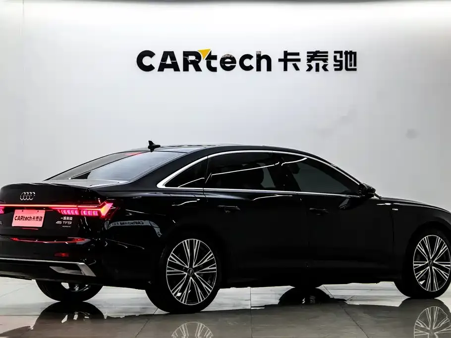 Audi A6L — фото 6