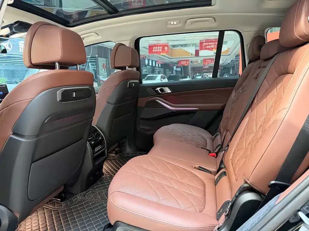 BMW X7 2024 из CN, фото 7