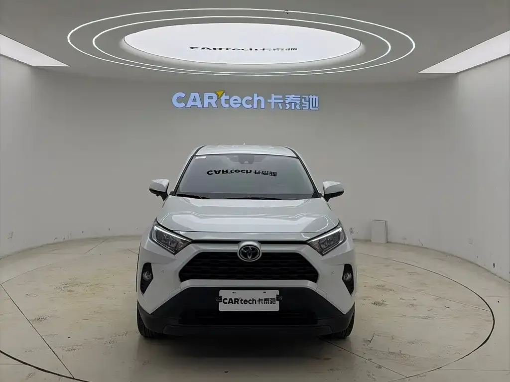 Toyota RAV4 2022 из CN, фото 3
