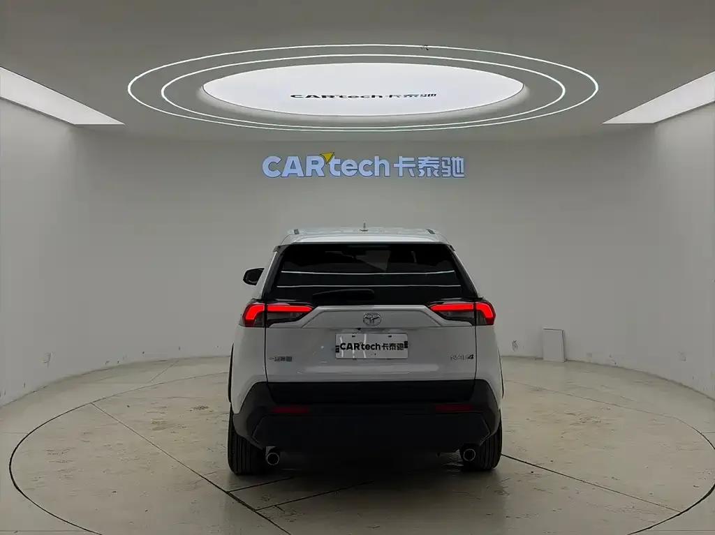 Toyota RAV4 2022 из CN, фото 5