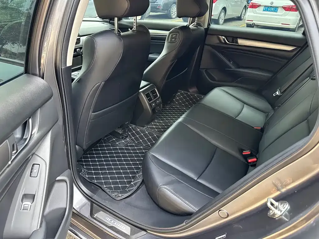 Honda Accord — фото 2